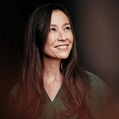 Elizabeth Chai Vasarhelyi